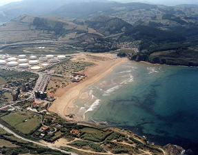 En defensa de la playa de Muskiz