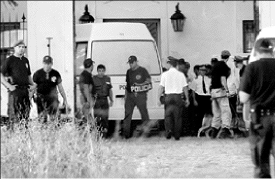 02f1.gif (25343 bytes)