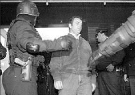 03f1.gif (24533 bytes)