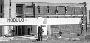 m2comcar.gif (21264 bytes)