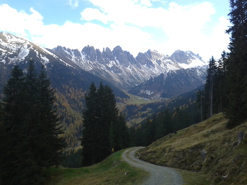 Ja de baixada, amb la companyia de les Kalkkogel.
